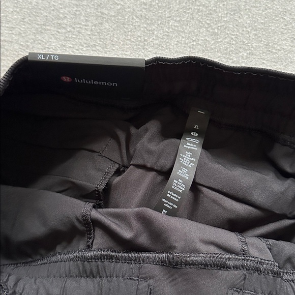 NWT - Lululemon Men’s ABC Jogger - Black - Picture 5 of 11